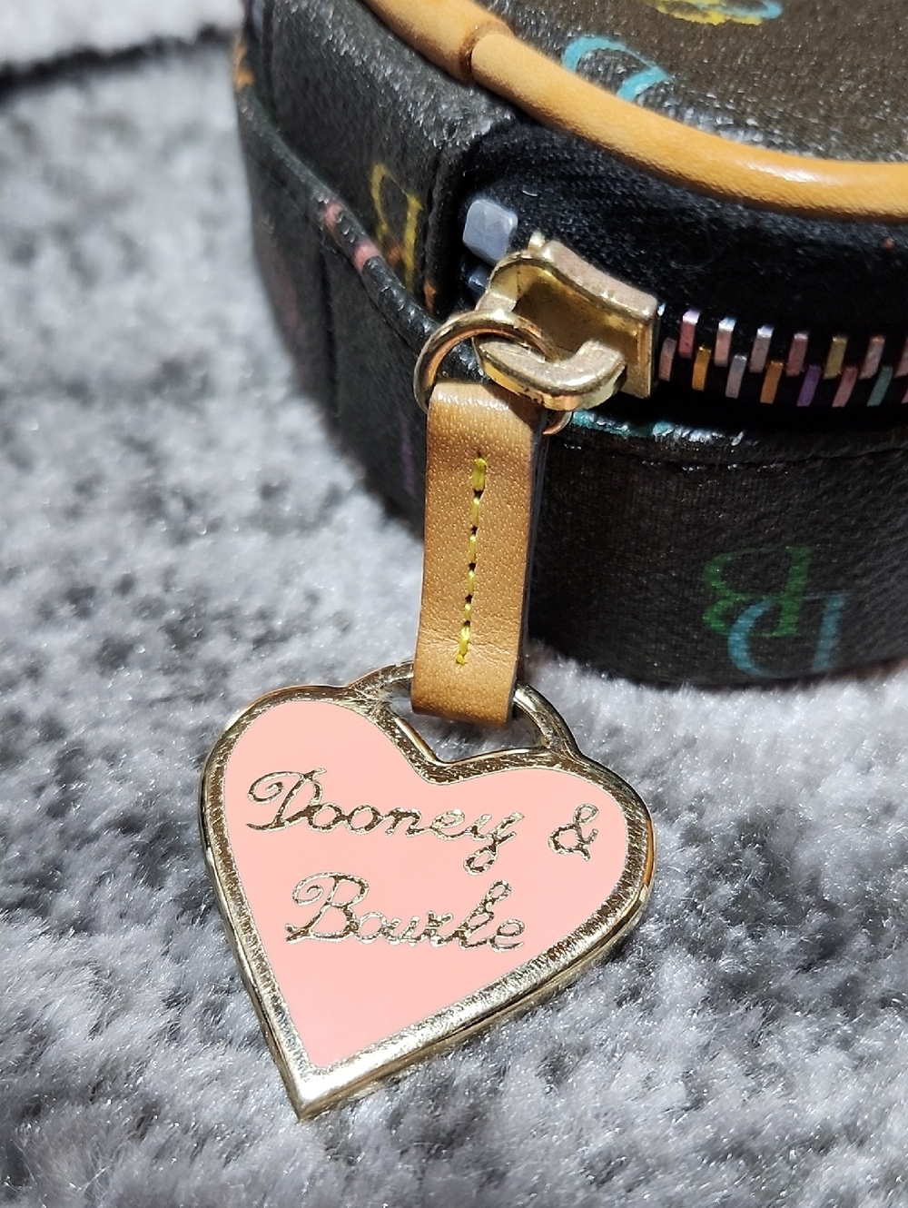 VINTAGE DOONEY & BOURKE MINI RAINBOW MONOGRAM HEART-SHAPE CHARM TRAVEL JEWELRY B - Picture 2 of 15